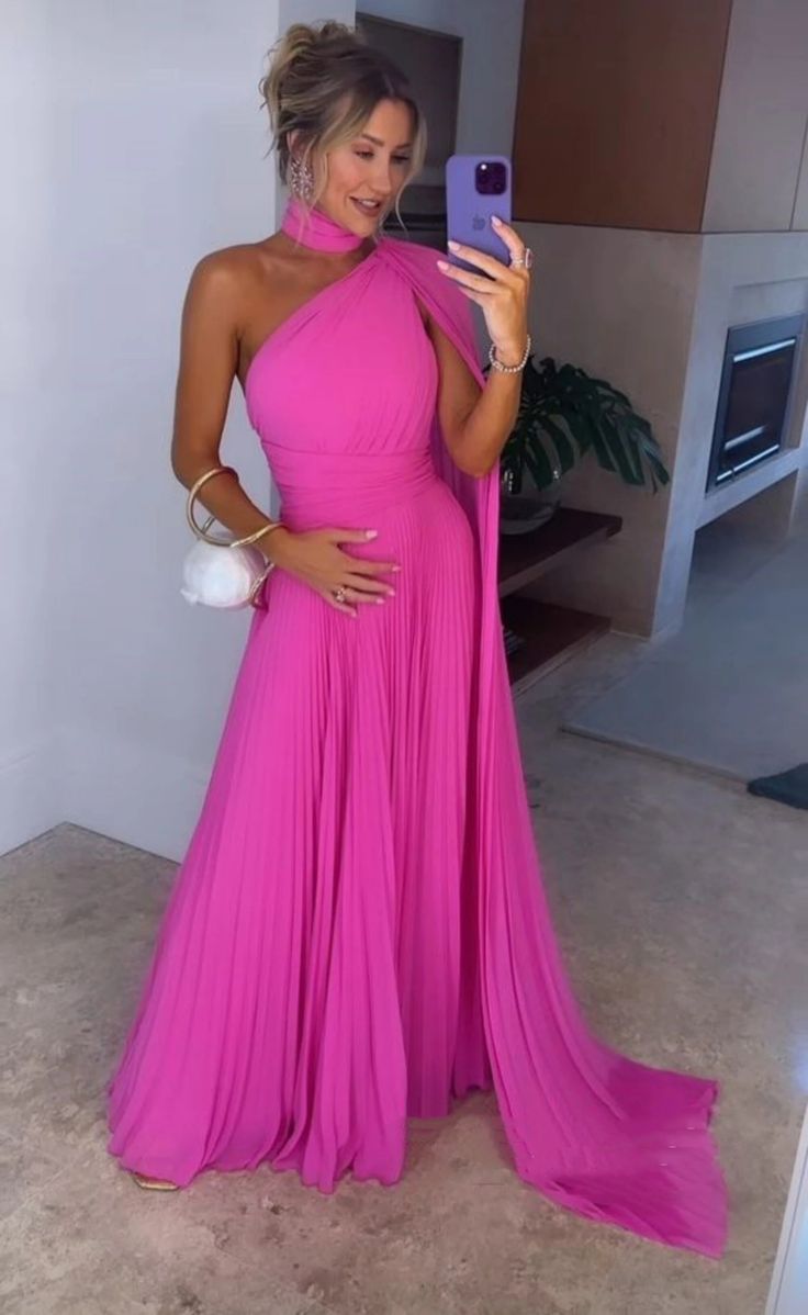 Ana de Armas in Hot Pink