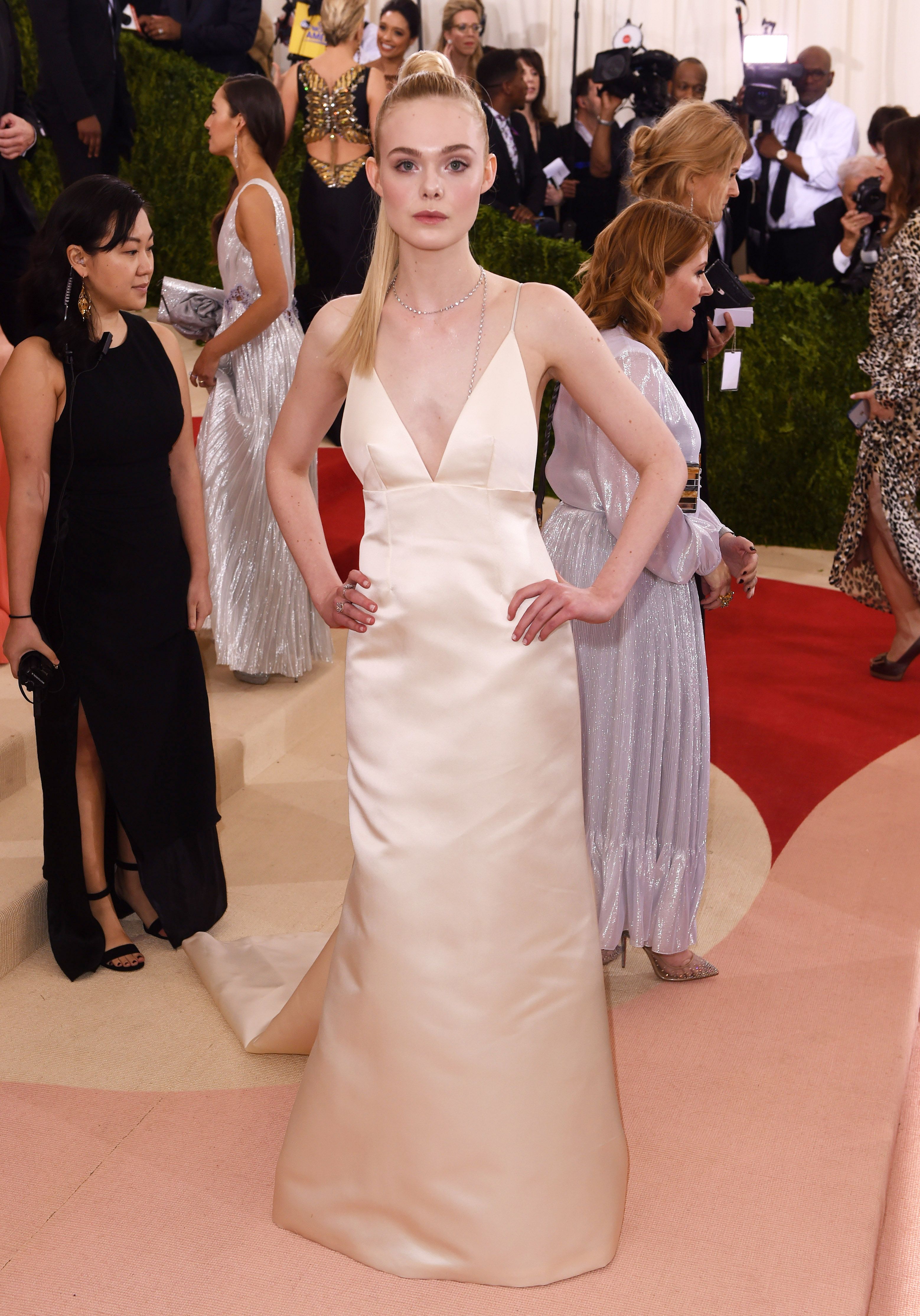 Elle Fanning in Optic White