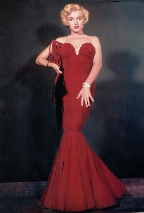 Marilyn Monroe in Dark Burgundy