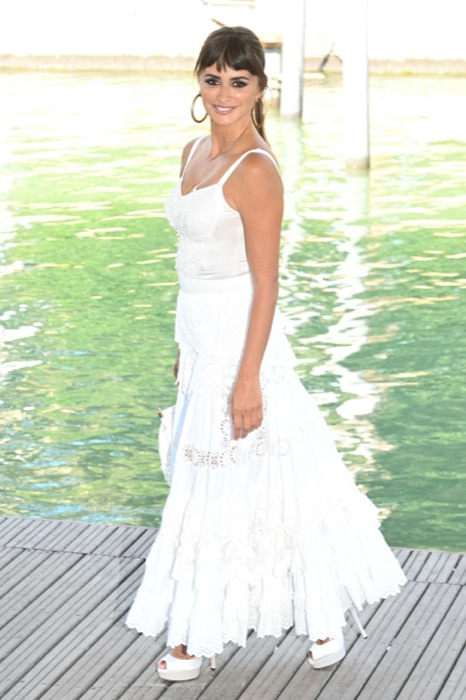 Penélope Cruz in Optic White