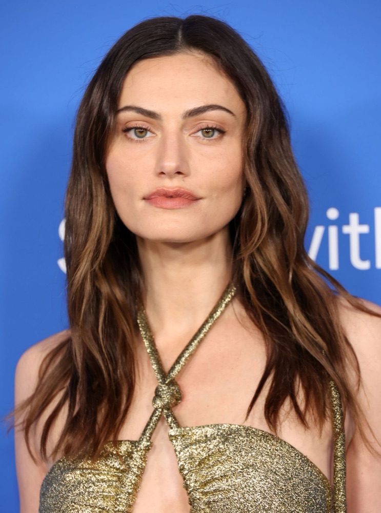 Phoebe Tonkin, Cool Summer color analysis
