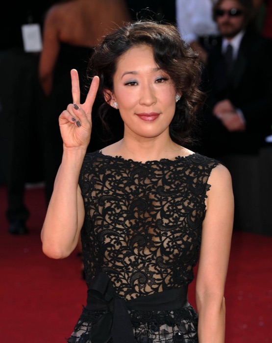 Sandra Oh wearing Jet Black