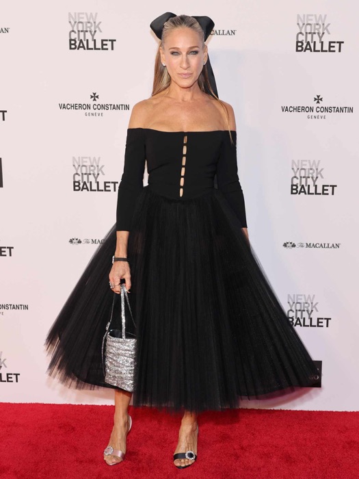 Sarah Jessica Parker in Pure Black
