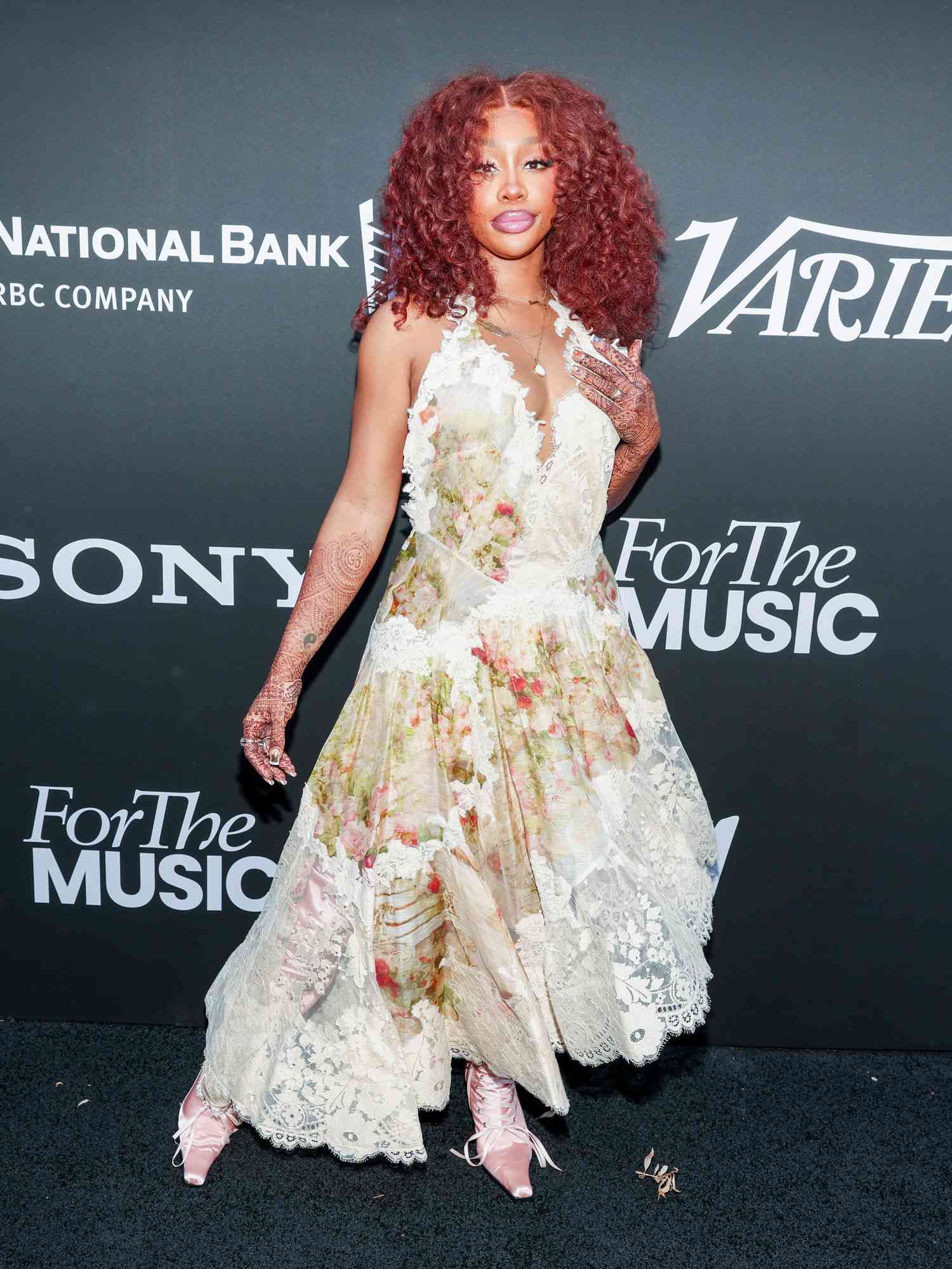 SZA wearing Warm Ivory