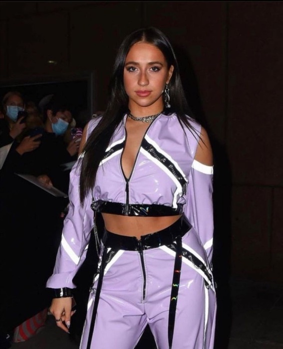 Tate McRae wearing Lilac Mist